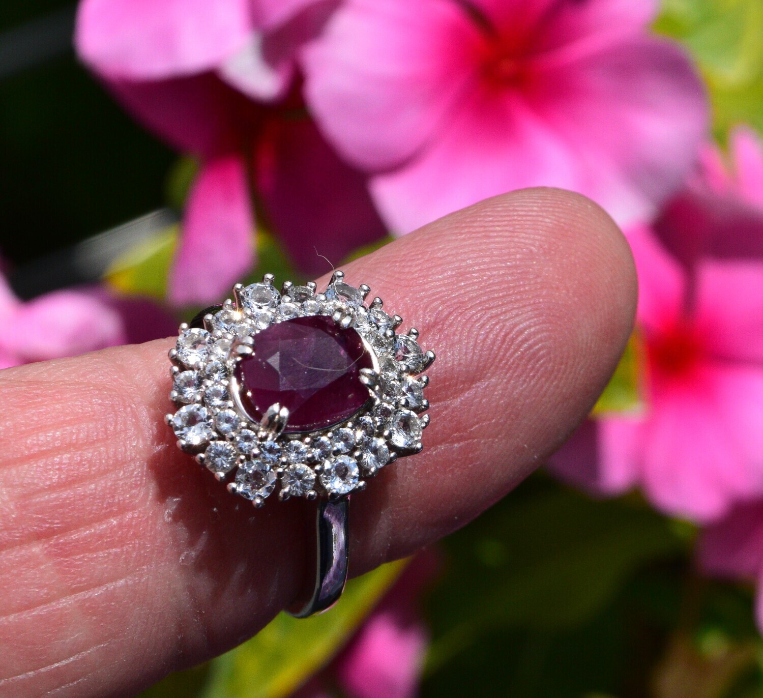 Ruby Ring Size 8. A 2.86cwt. Earth Mined Ruby. Ruby Alone Appraised by Independent Master Valuer :$435 Before Setting. See Video.