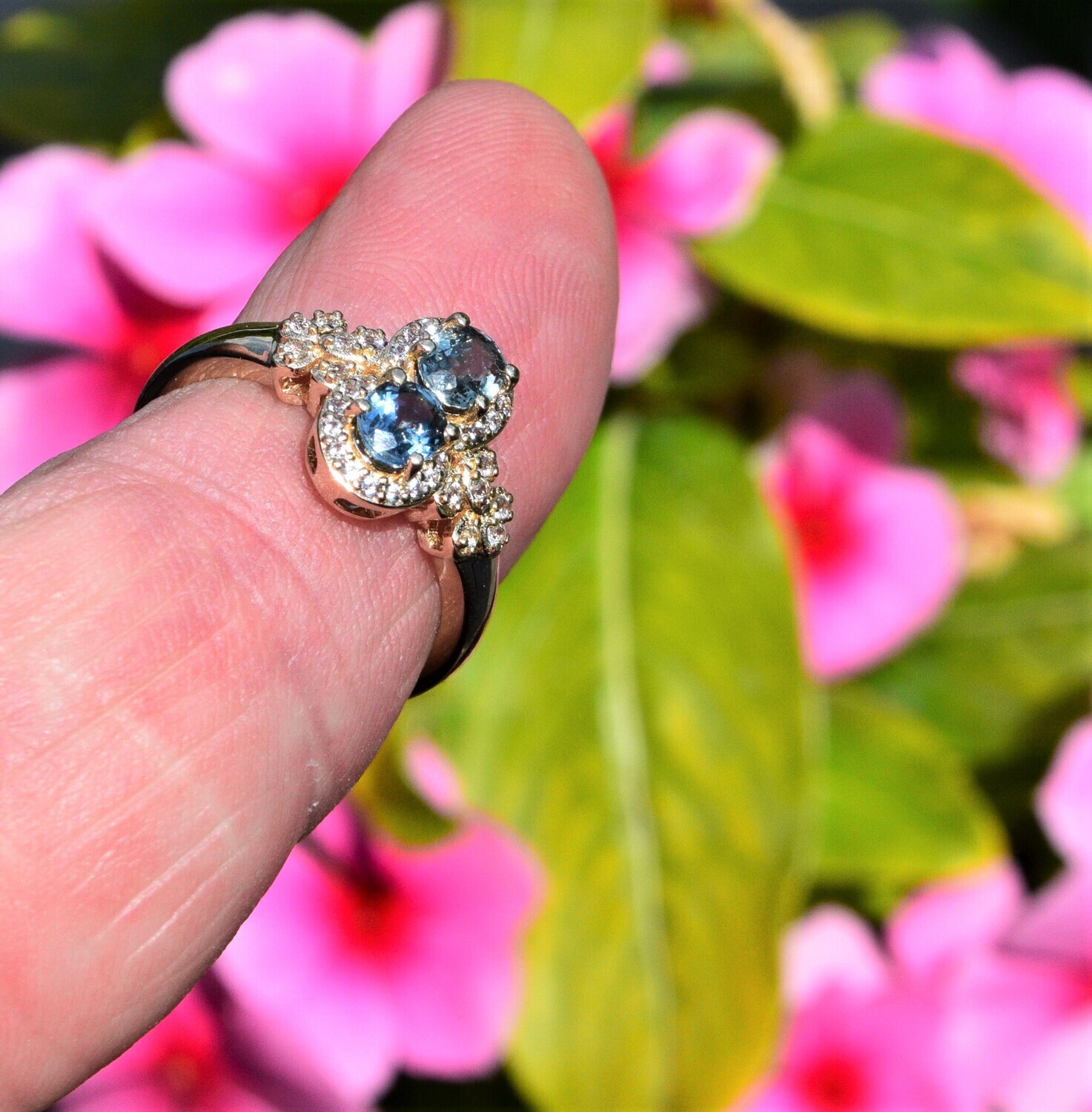 1cwt approx. of  Blue Sapphires. Solid Gold Setting . Size 7. September Birthstone. See Video
