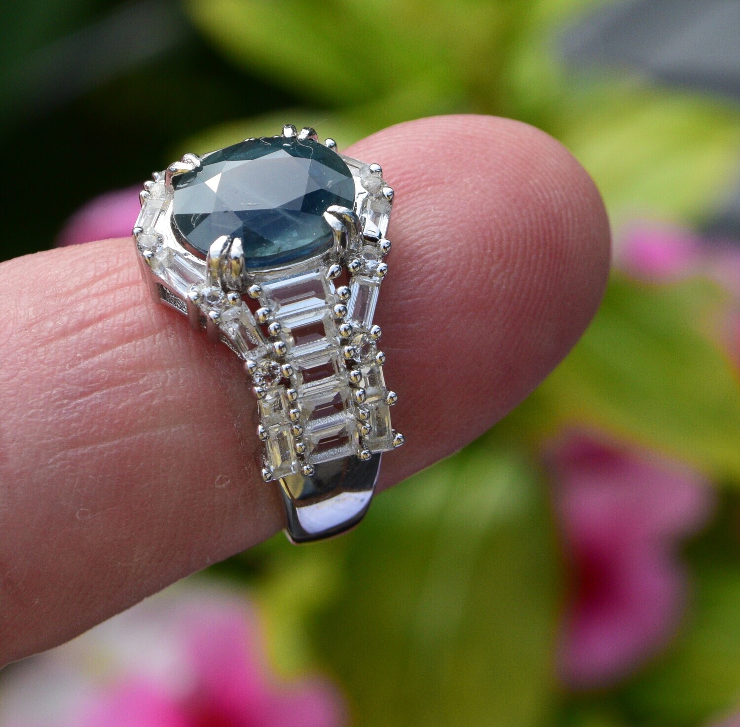Genuine Earth Mined Sapphire Ring, Size 7.  4.4cwt. 10x8.2x5.9mm . September Birthday. See Video