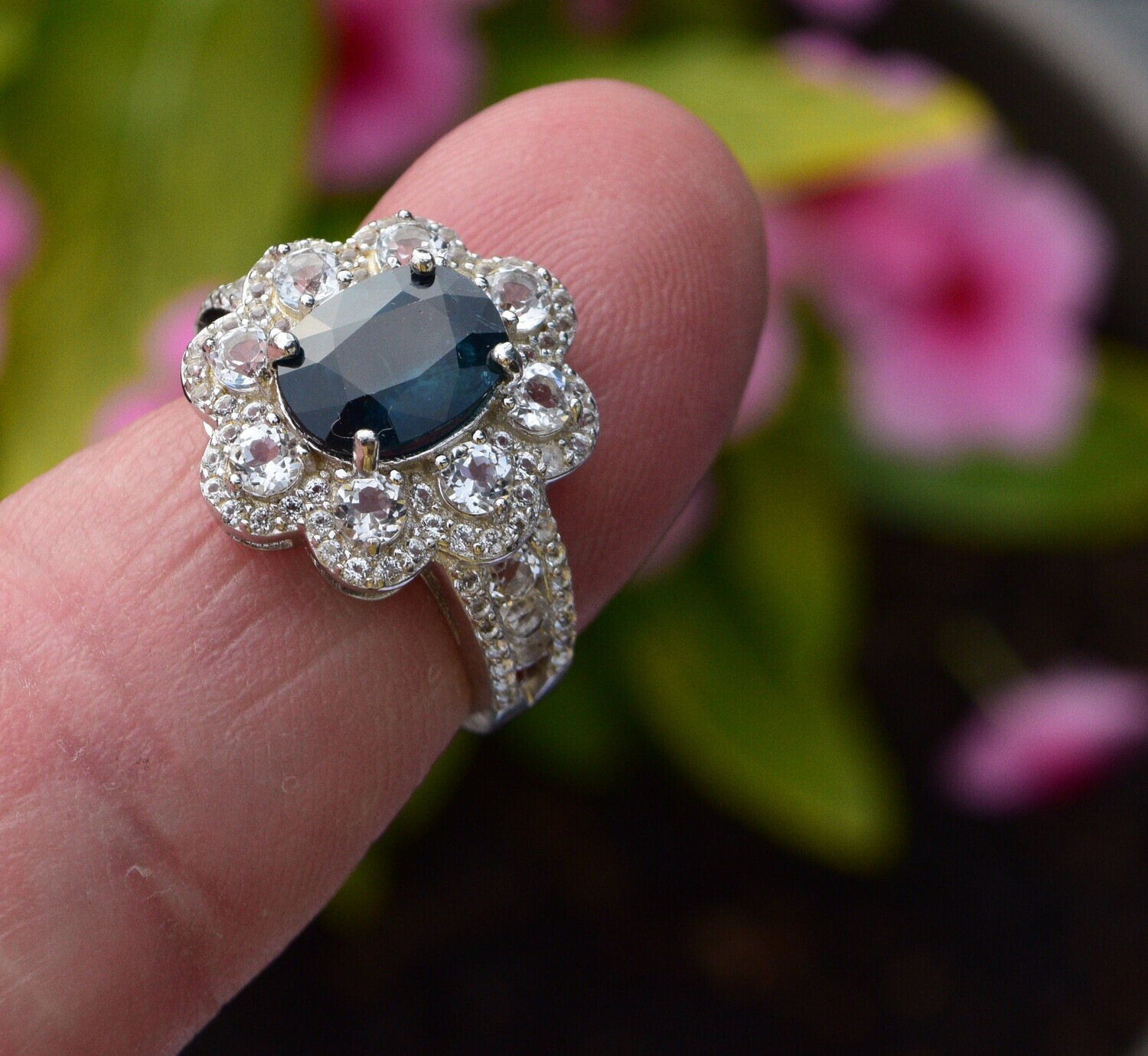Genuine Earth Mined Sapphire Ring, Size 7.   2.55cwt.  9.4x7.2x4.2mm . September Birthday. See Video