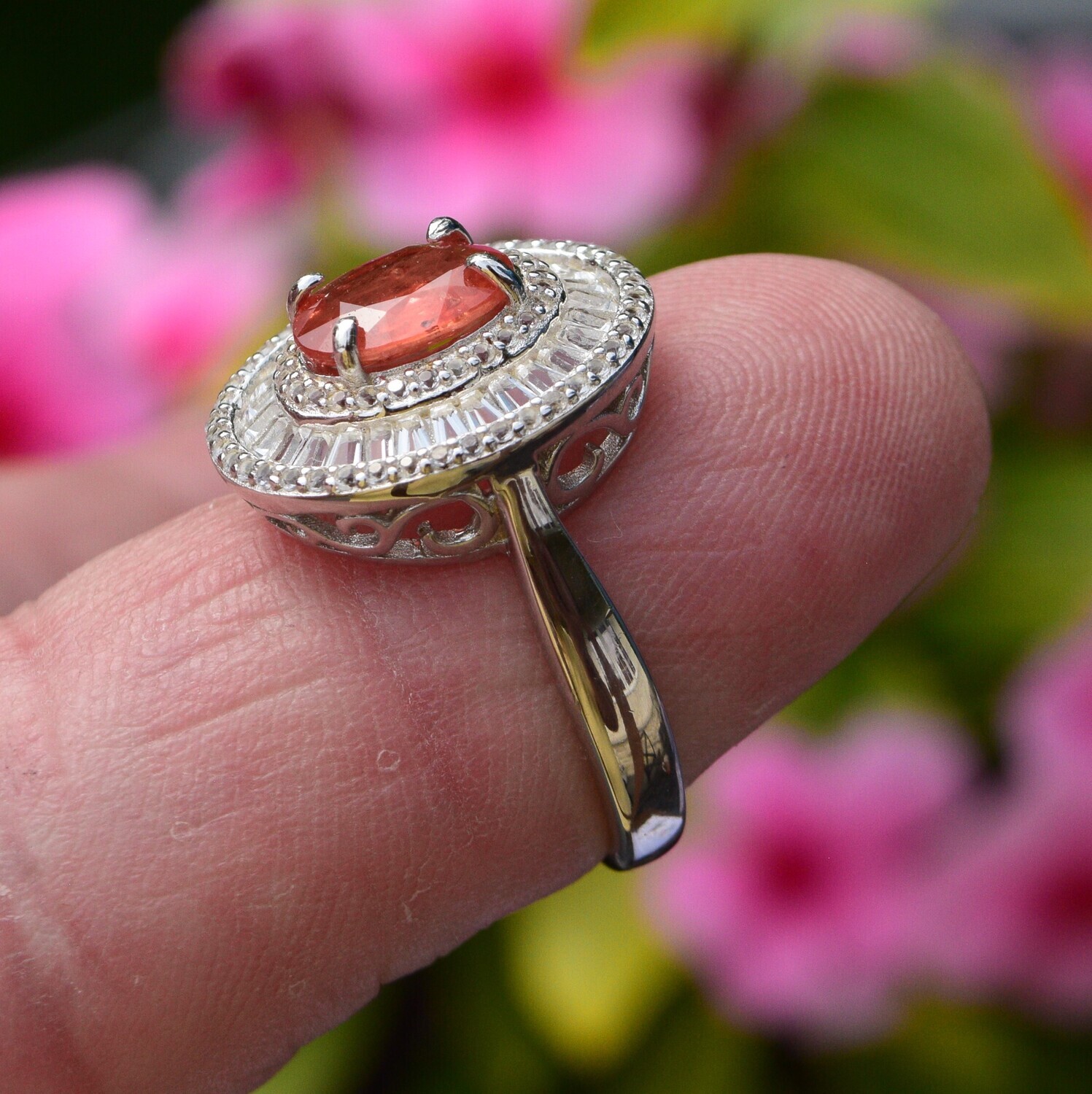 Genuine Earth Mined Sapphire Ring, Size 7.   1.7cwt.  8.5x7mm . September Birthday. See Video