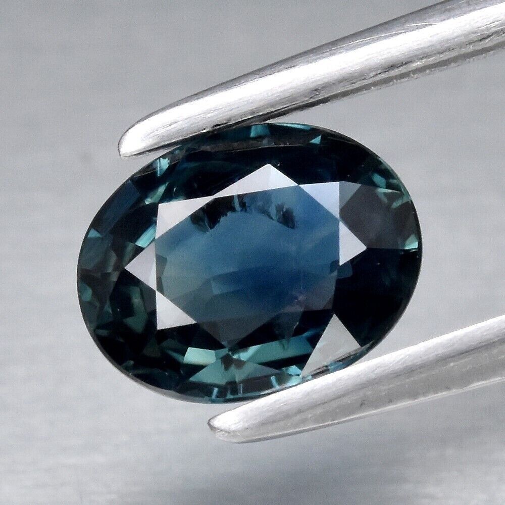 Sapphire, Greenish Blue.  Approx.  1.cwt.  Natural Earth Mined. 6.7x5.2x2.8mm.