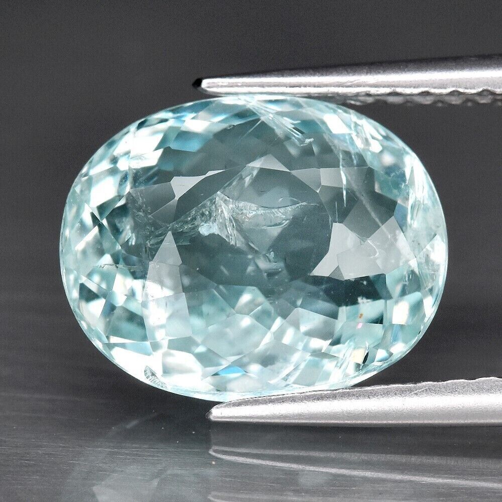 Aquamarine, Approx. 3.5cwt. Natural Earth Mined . 10.8x8.8x5.6 mm March Birthstone . See Video