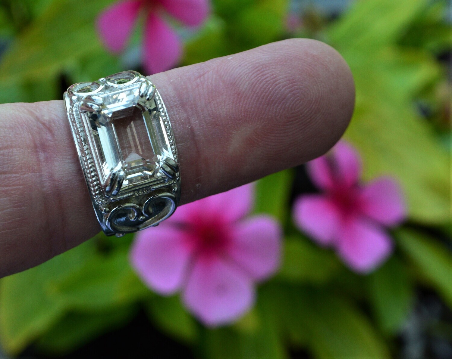 Topaz Ring, Size 7. 10.3 cwt. Topaz. Unheated .13.2x10.2x7.4mm. See Video