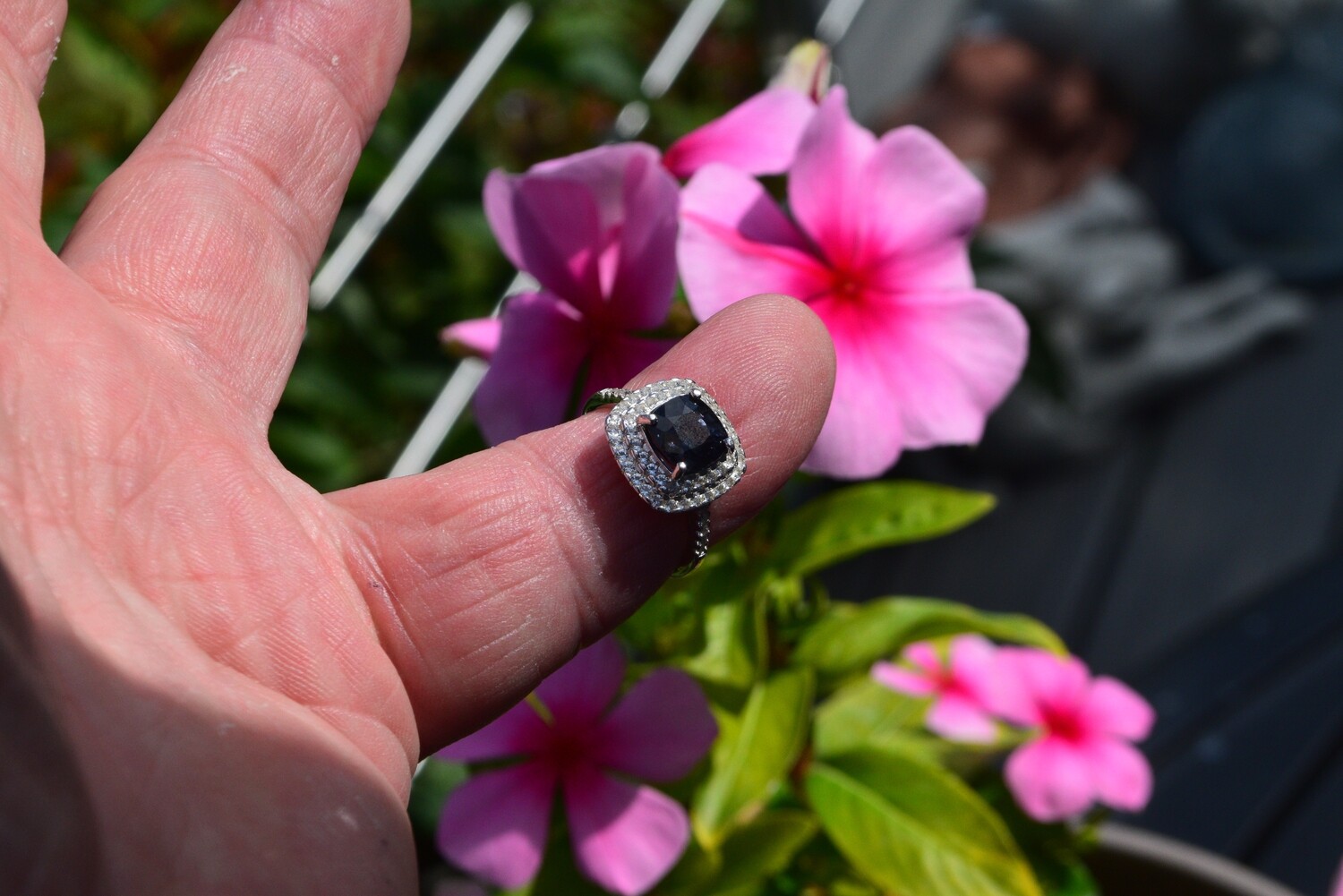 Ring Size 7. Spinel. 2.5 cwt. 7.6x7.2mm Earth Mined.