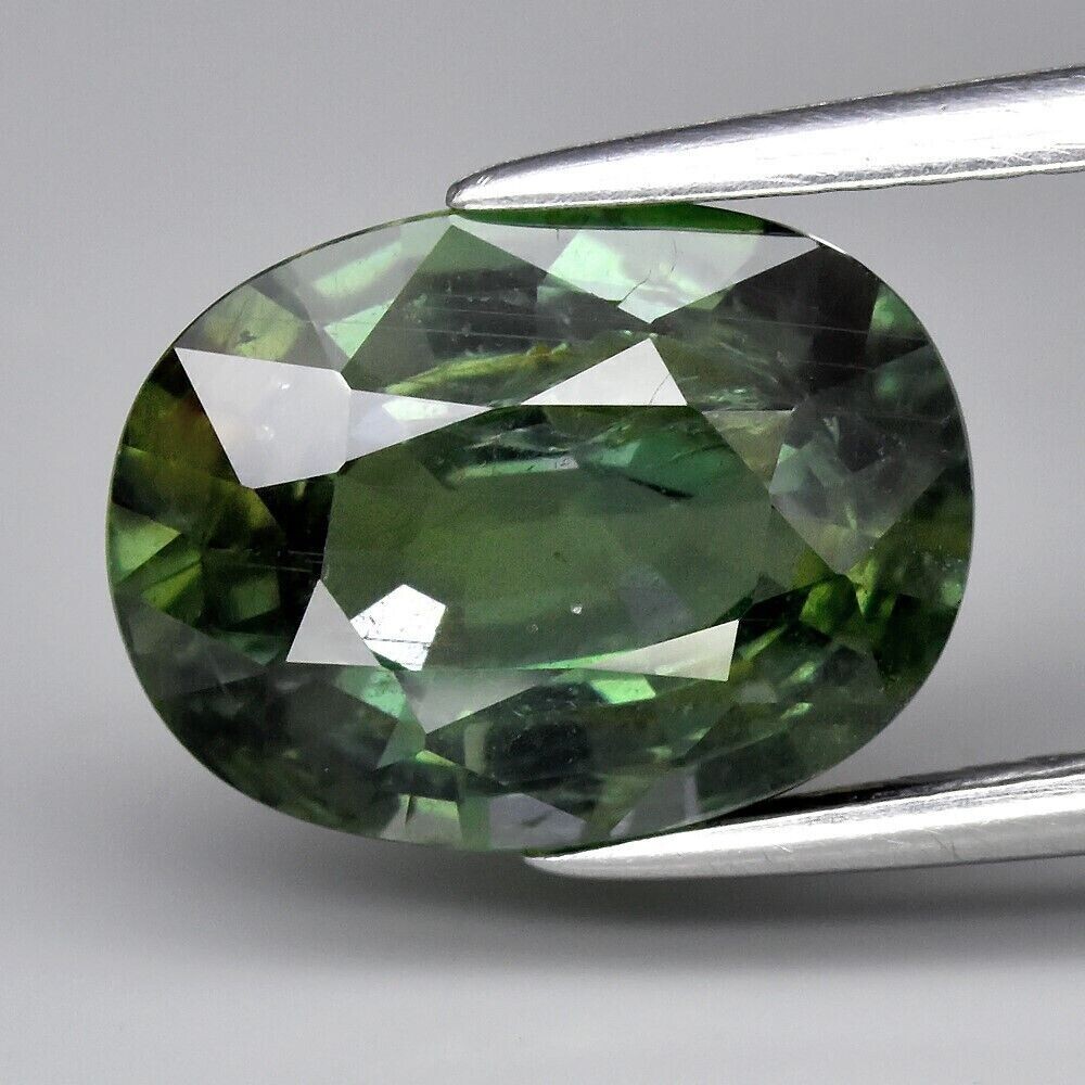 Sapphire. 4.24ct . Unheated . 11.3x8.5x5mm .September  Birthday. See Video