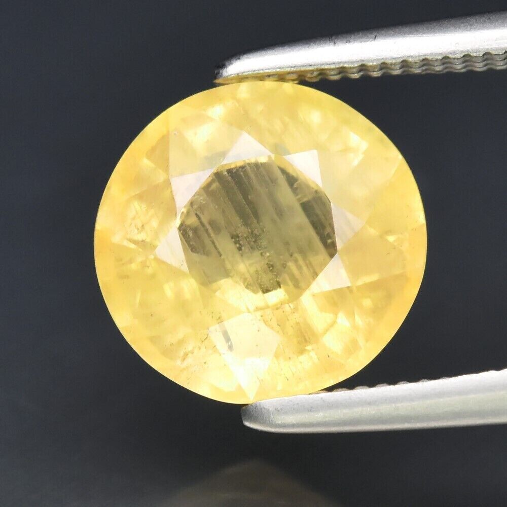 Sapphire Ring, size 7,  Yellow  Approx. 2.18ct.8x7.8x4.2. September Birthday. See Video