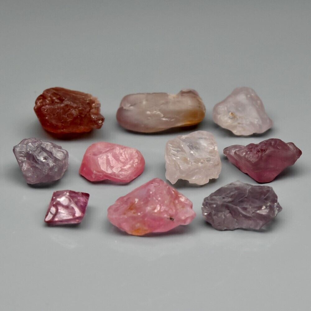 Spinel Rough.  Approx. 26ct. 31pce.  Approx. size:5.6x5.2 to 12.5x6 MM.  September Birthday. See Video