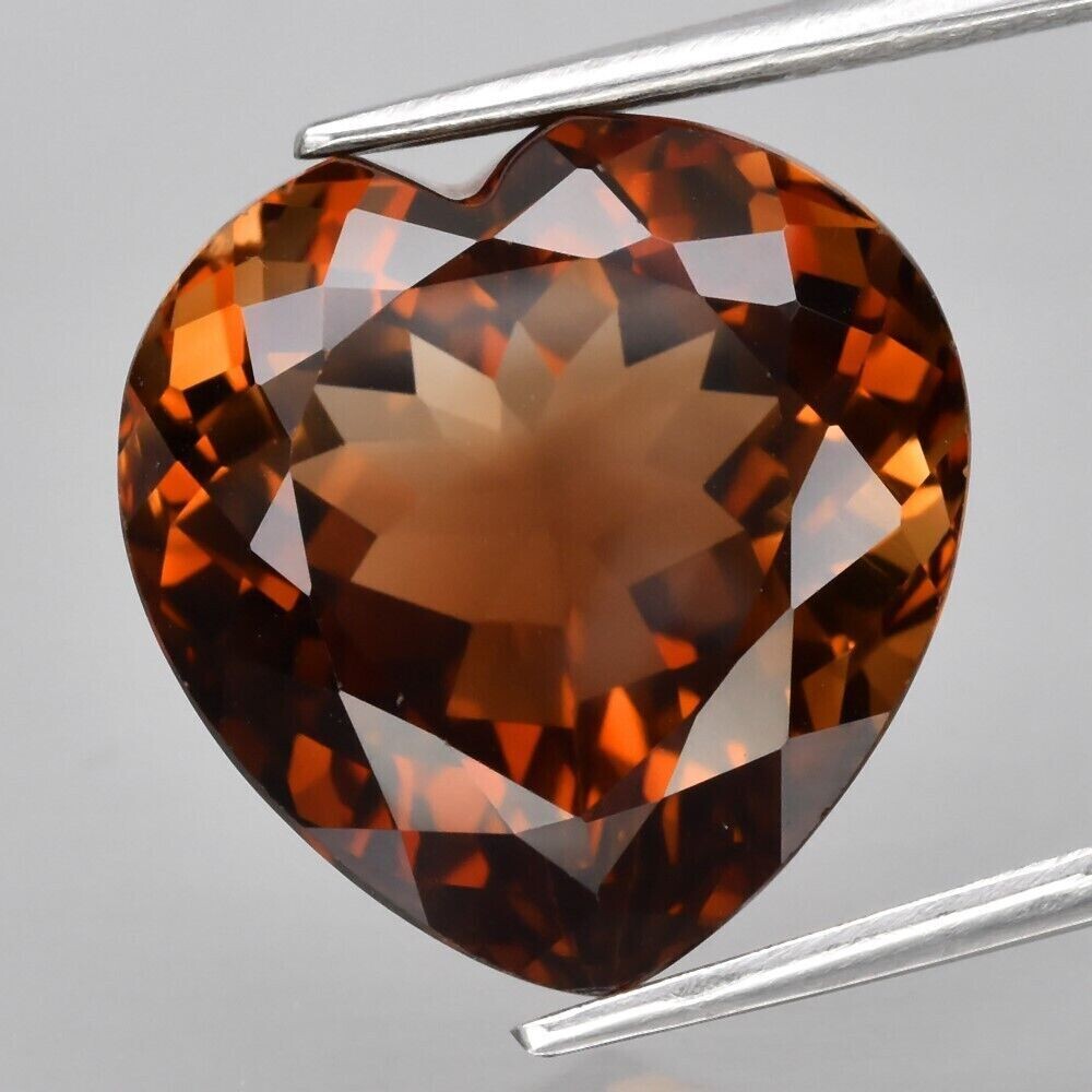 Topaz, Heart. 13.3cwt. Natural Earth Mined  14.6x14.2x9mm. November Birthday. See Video