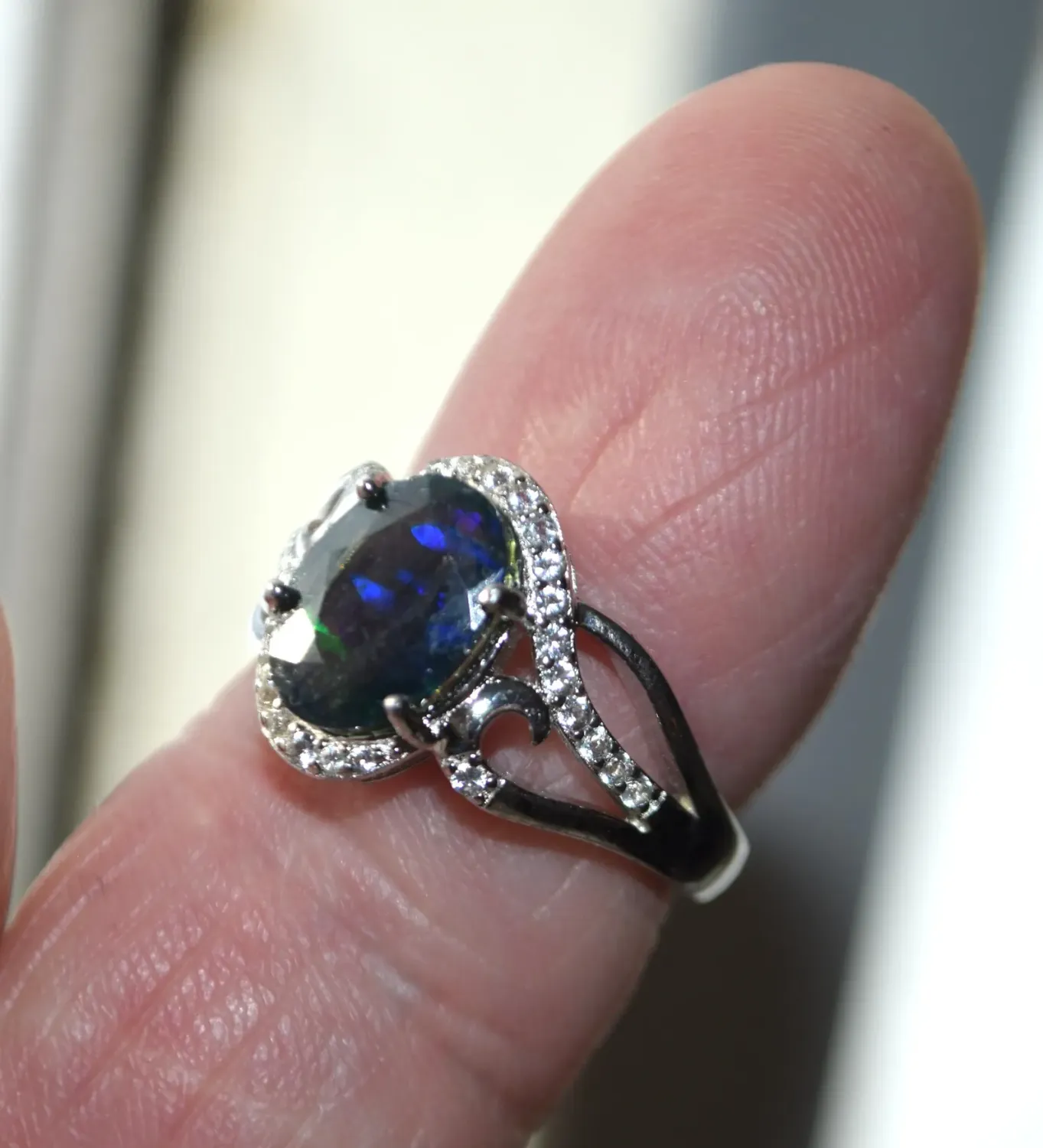 Size 8 Opal Ring. Approx. 1.5 cwt and Approx. 11x8 mm. Genuine Earth Mined. Oct. Birthday.