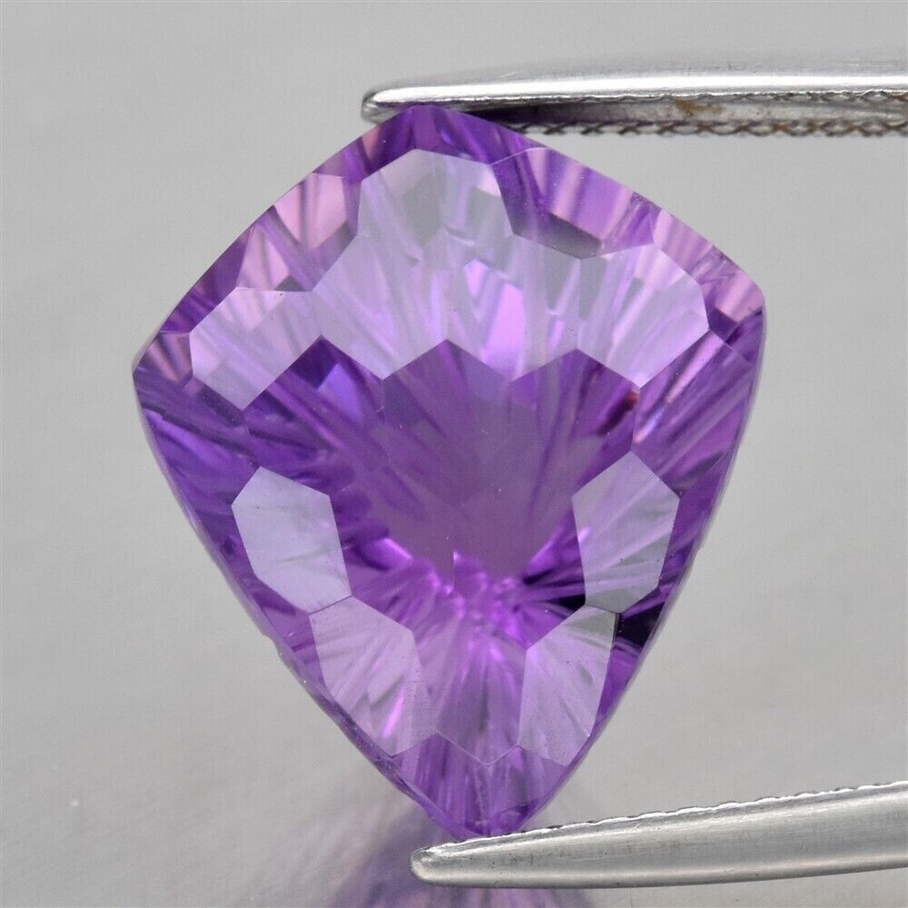 Amethyst. Unheated, Untreated. 11.5 cwt. 16.7x14.2x11.5mm.  Unique Cut. February Birthday. See Video.