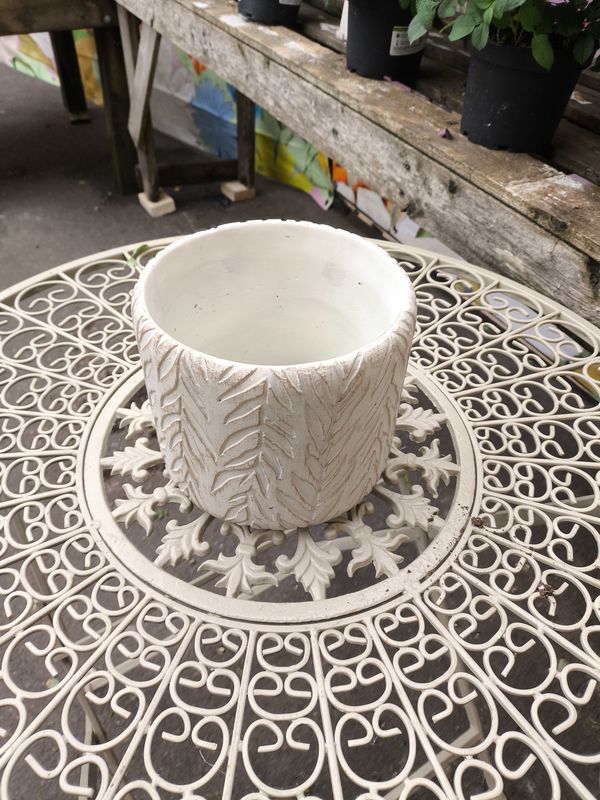 Willow Leaves Planter