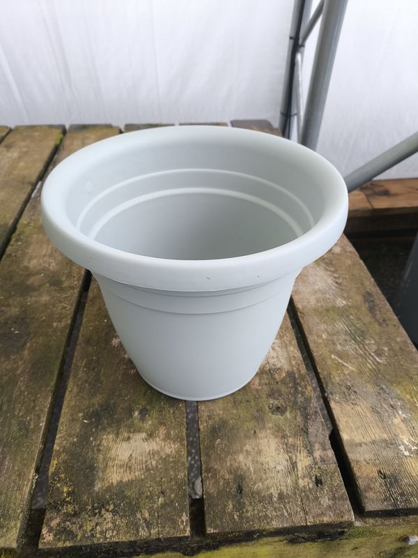 Emma 12&quot; Planter (Fog)