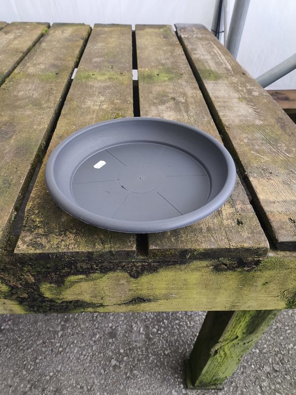DEROMA 10.2&quot; Charcoal Saucer