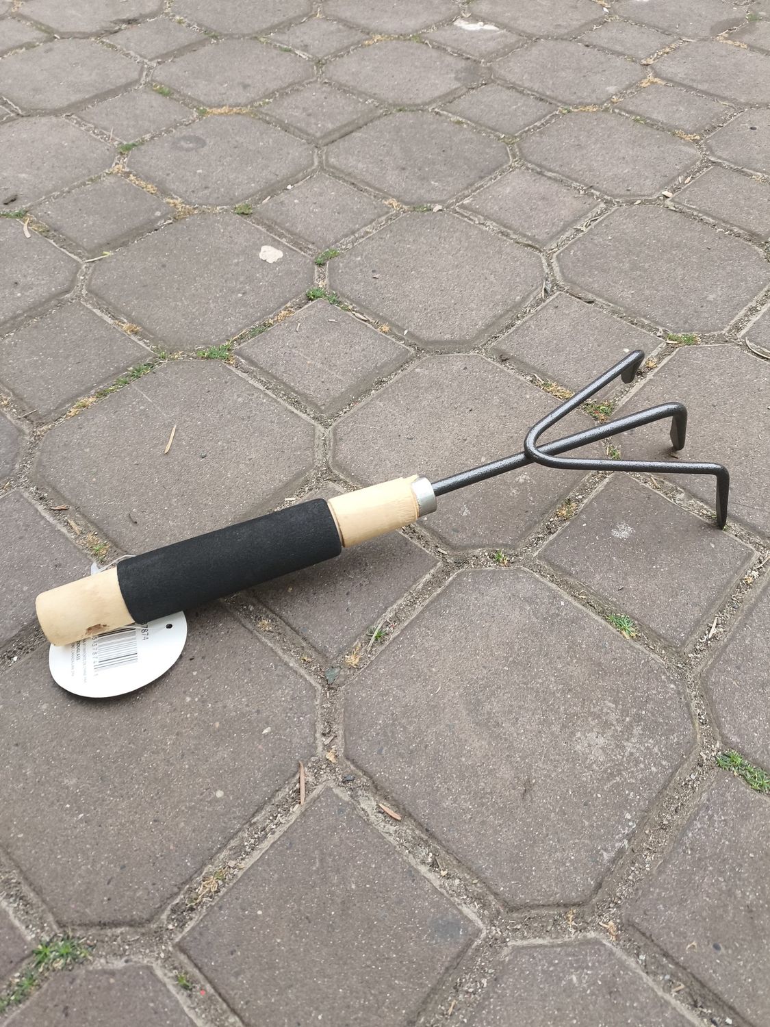 Cultivator (Wood/Foam Handle)