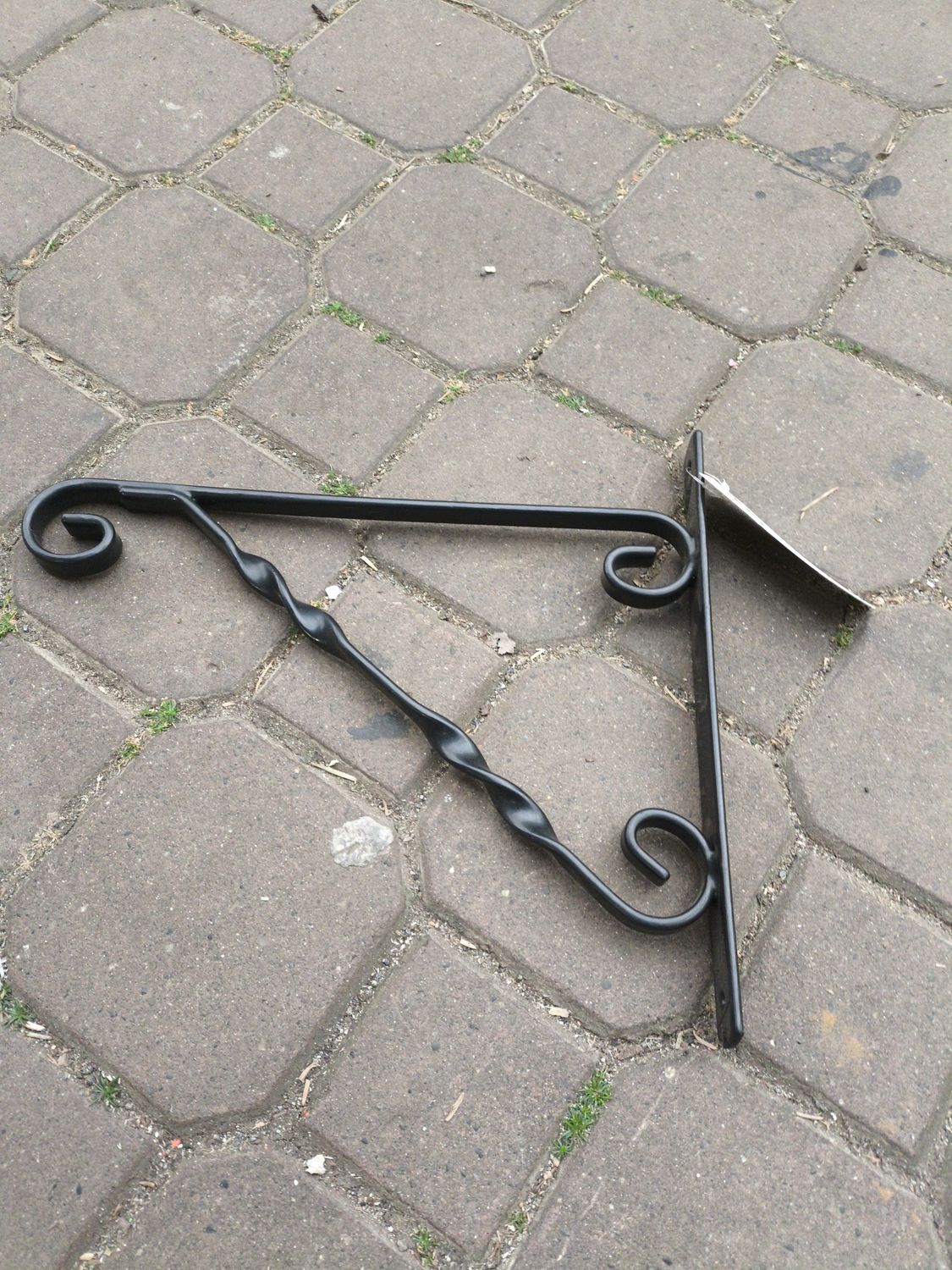 12&quot; Scroll Bracket
