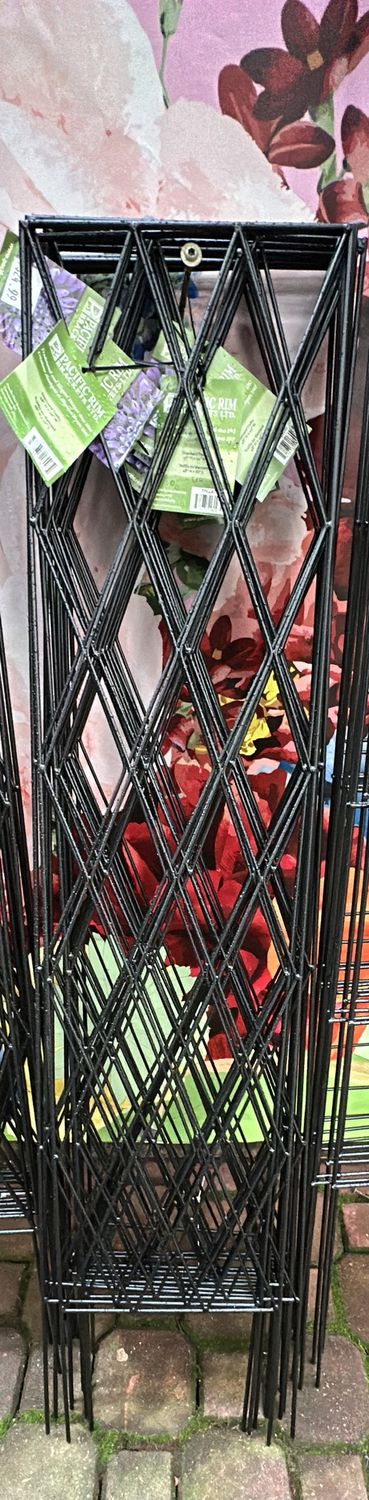 48&quot; Diamond Trellis