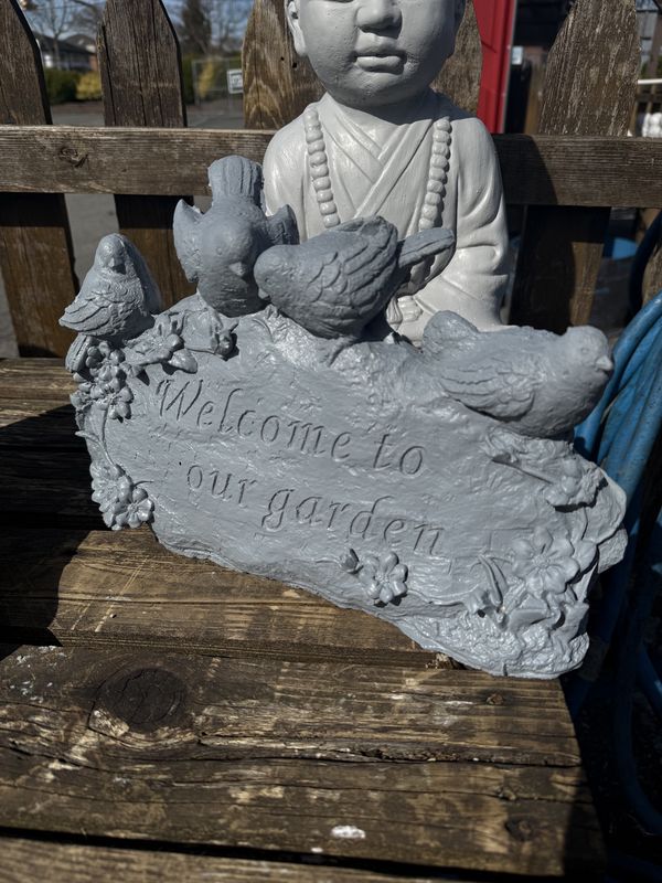 Welcome to the Garden Statue