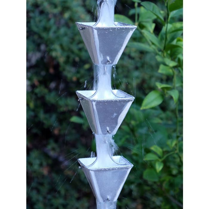 Medium Square Cups Aluminum (per foot)