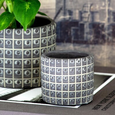 Rivet Pattern Pot - Medium