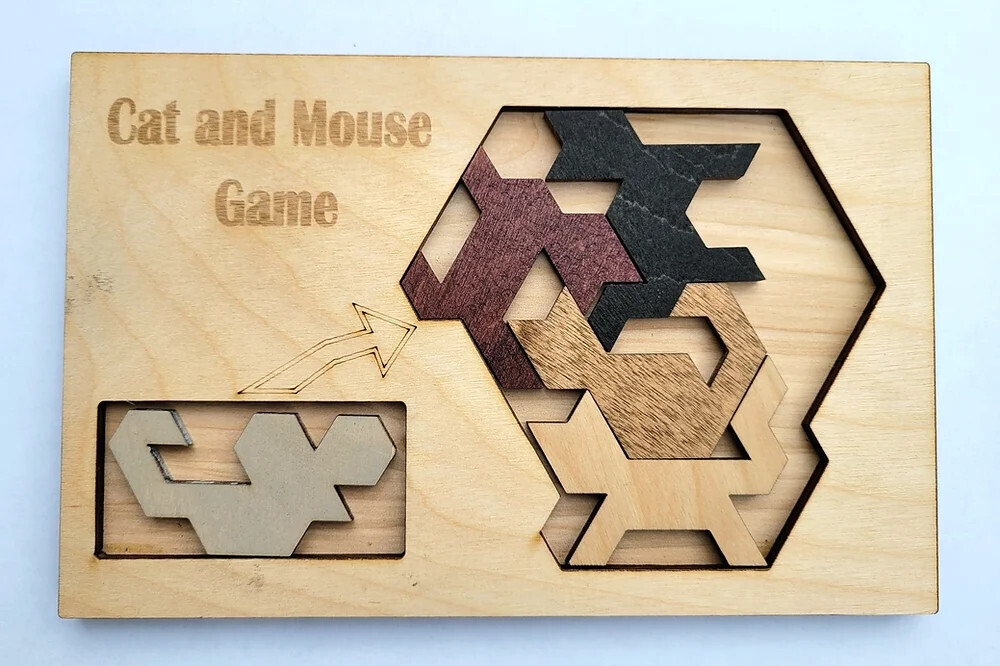 Palmetto Puzzle Works: Cat and Mouse Game