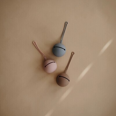 Mushie Silicone Pacifier Holder Case - Natural