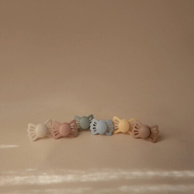 Mushie Frigg Lucky Symmetrical Silicone Pacifier (2pk) - Slate/Powder Blue (0-6m)