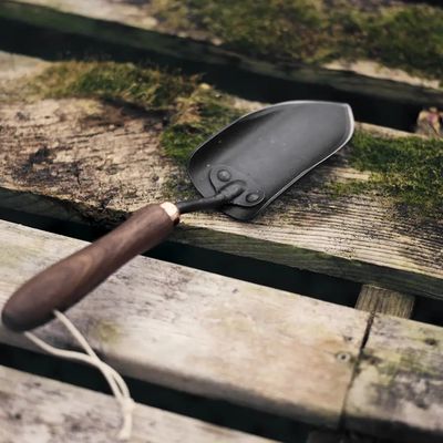 Barebones Garden Trowel