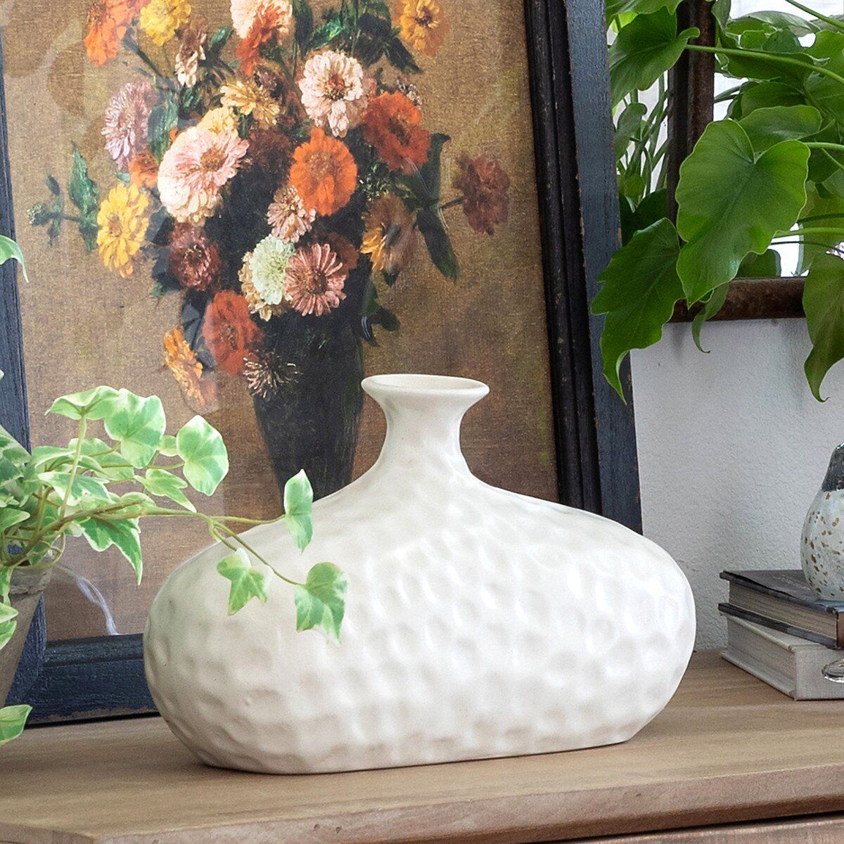 Seri Stoneware Oval Bud Vase