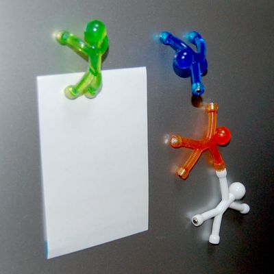 Mini Q Man - Solid - Flexible and Magnetic: Red