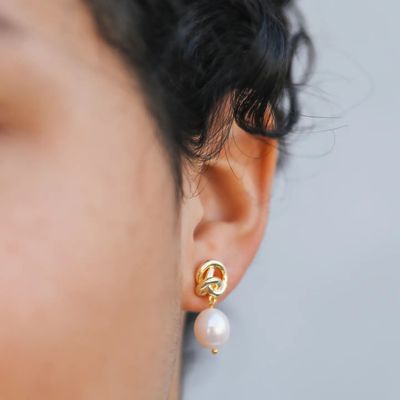 Pearl Knot - Gold Earrings