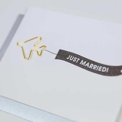 Banner: Just Married - Wedding - Airplane Paper Clip Card