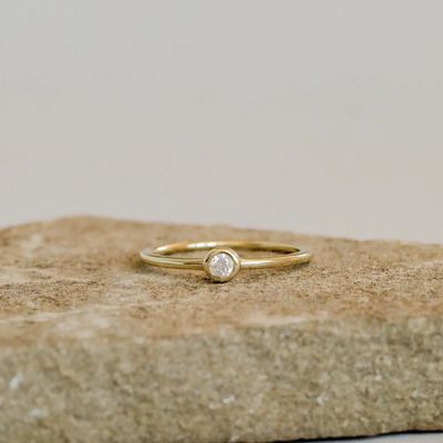 Gold Rings - Simple Stud (Size 7)