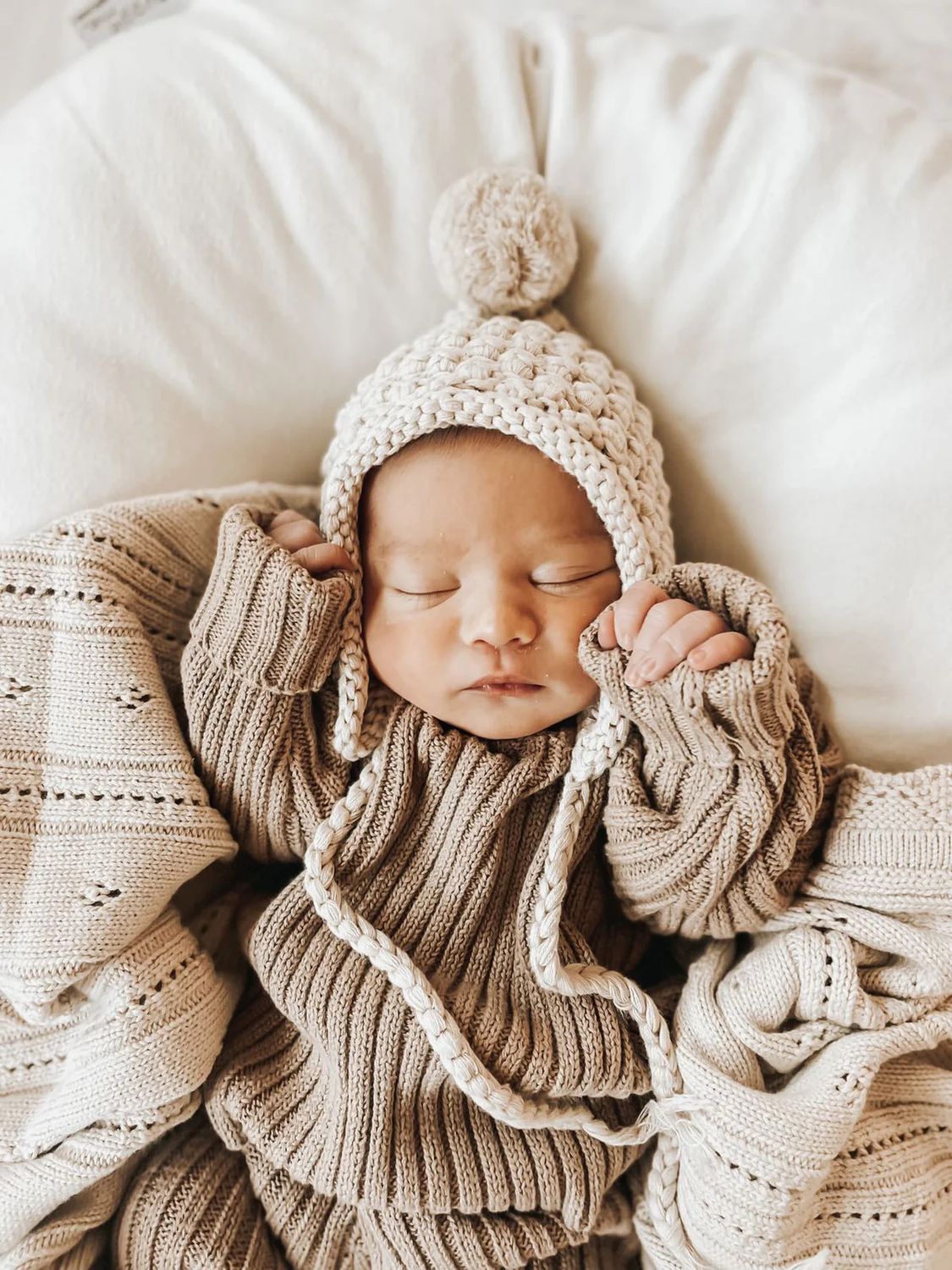Luna + Luca Chunky Knit Bonnet - Beige 0-3 M