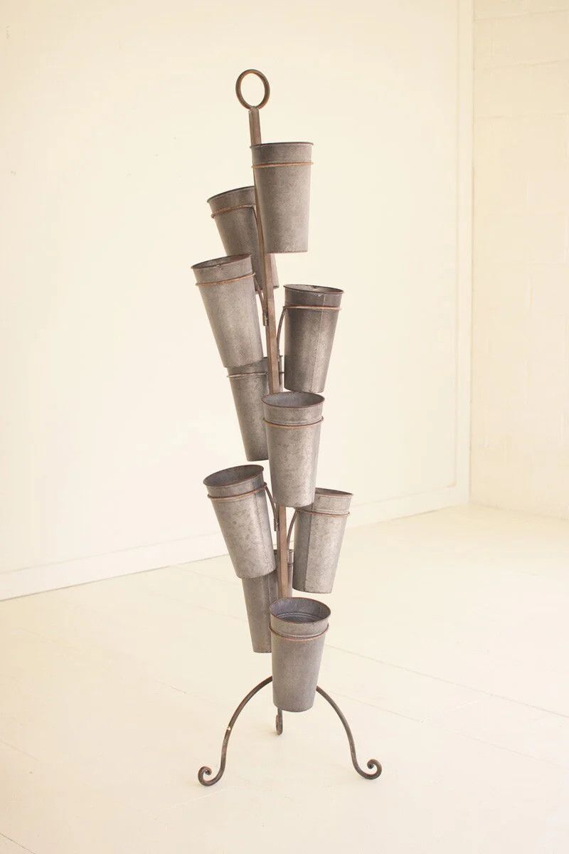 Metal French Pot Flower Tower