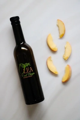 Olea Blenheim Apricot White Balsamic Vinegar