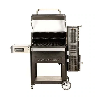 Masterbuilt Gravity Series™ 1050 Digital Charcoal Grill + Smoker