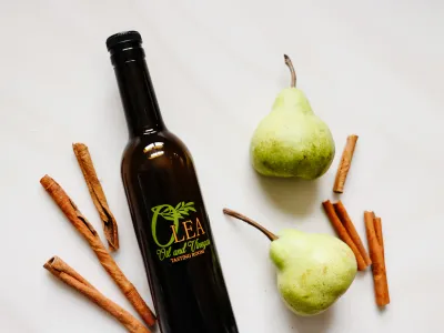 Olea Cinnamon Pear Dark Balsamic Vinegar