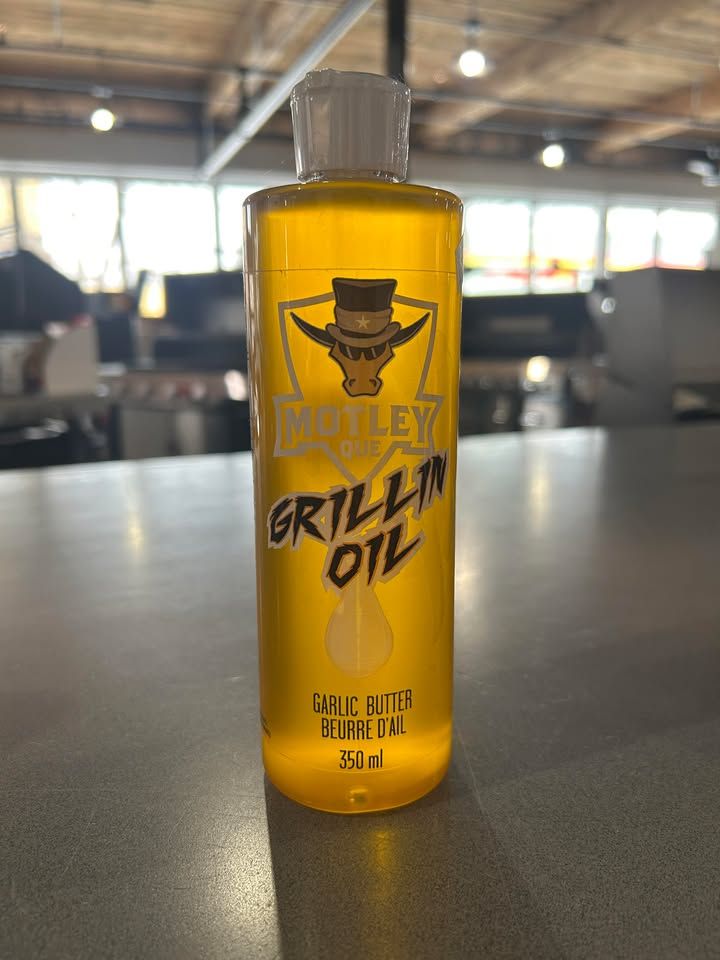 Motley Que Grillin Oil Garlic Butter