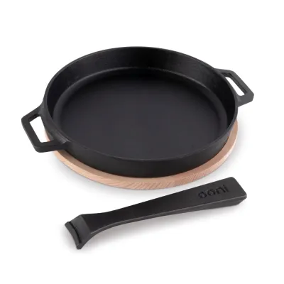 Ooni Cast Iron Skillet w/Removable Handle Ooni Cast Iron Skillet w/Removable Handle