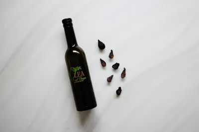 Olea Black Mission Fig Balsamic Vinegar Olea Black Mission Fig Balsamic Vinegar