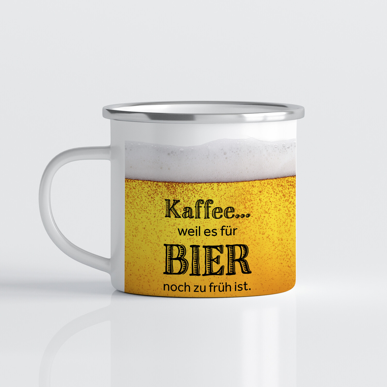 Tasse mit Kaffee... weil es für Bier zu früh ist.