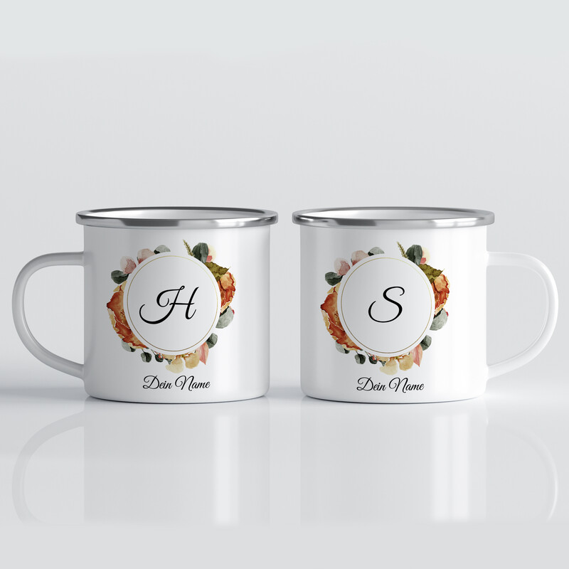 herbstliche Monogrammtasse mit Blätterkranz