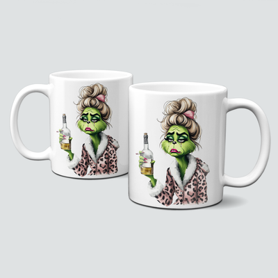 oh-cuptastic Tasse,  Weihnachten-Grinchlady-Grinch-Frau-Bademantel-blonder Dutt-Wiskey