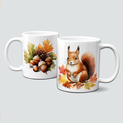Tasse mit Eichhörnchen im Herbst mit vielen bunten Blättern