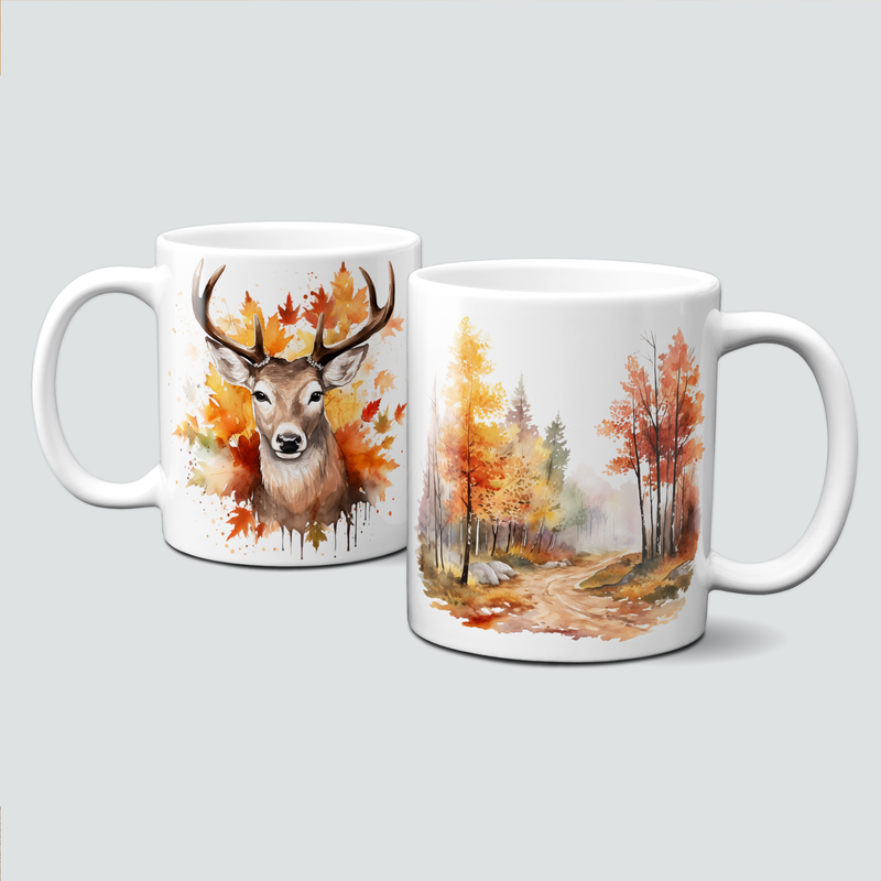 Tasse mit Hirsch im Herbst mit vielen bunten Blättern