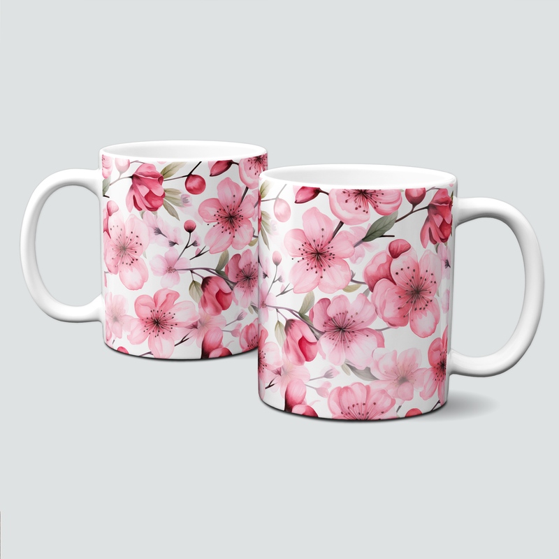 Tasse mit Blumen - kräftige Kirschblüten