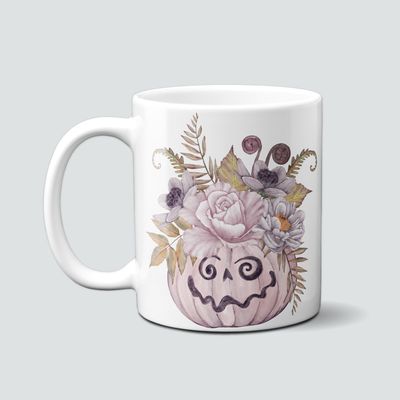 Tasse fĂŒr Halloween mit rosa KĂŒrbis und Trockenblumen Tasse fĂŒr Halloween mit rosa KĂŒrbis und Trockenblumen
