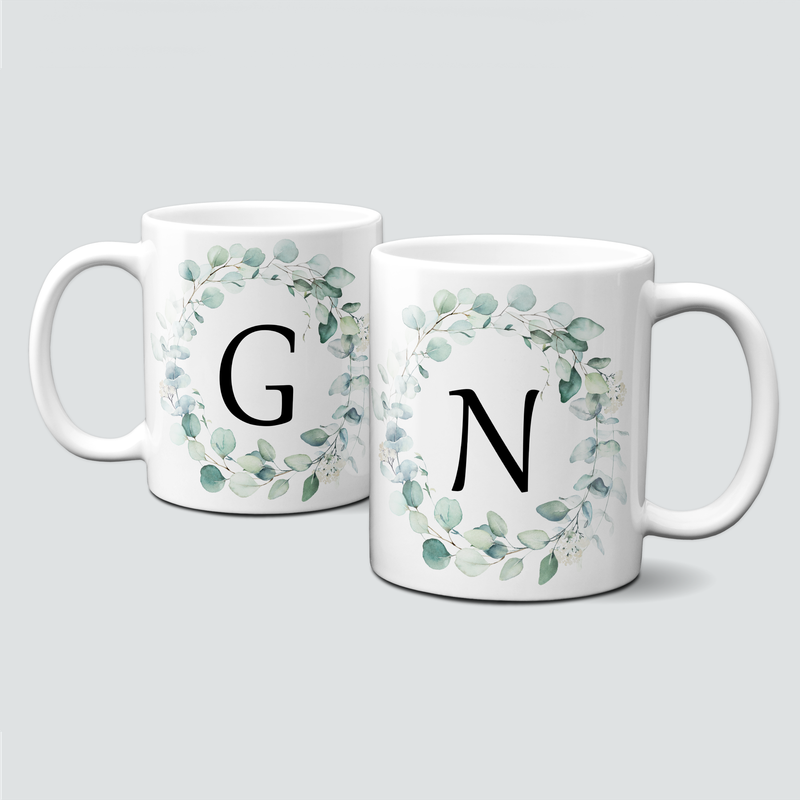 individuelle Monogrammtasse mit Eukalyptuskranz