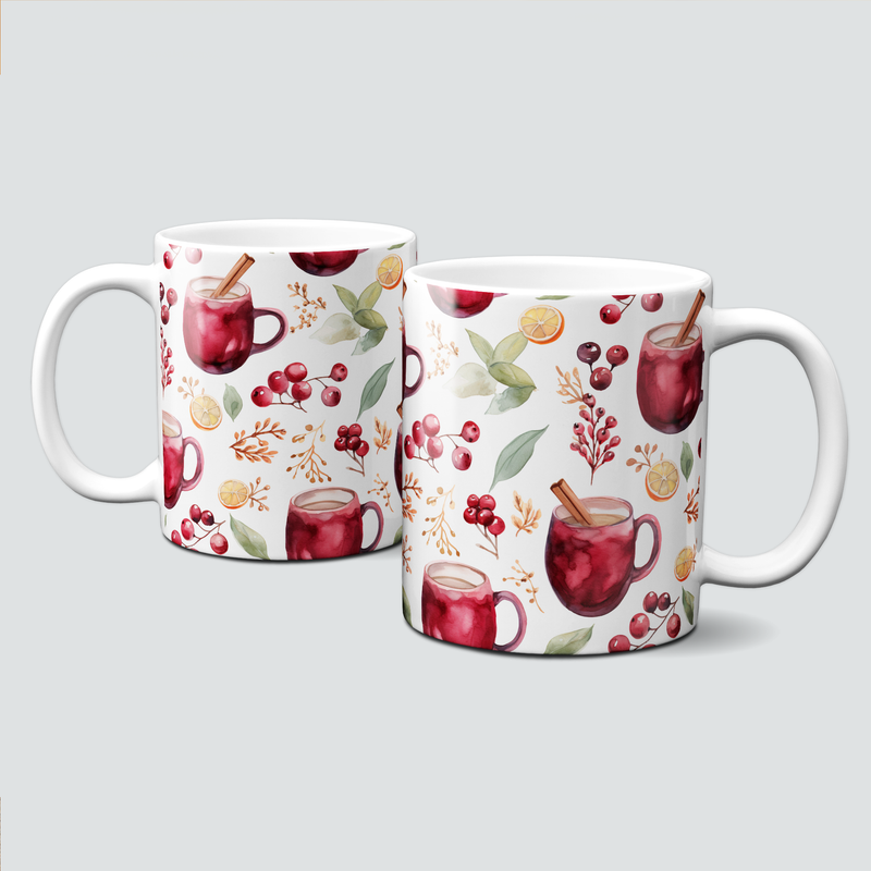Tasse mit schönen Herbstmotiven - Glühwein, Beeren, Blätter, Zimt